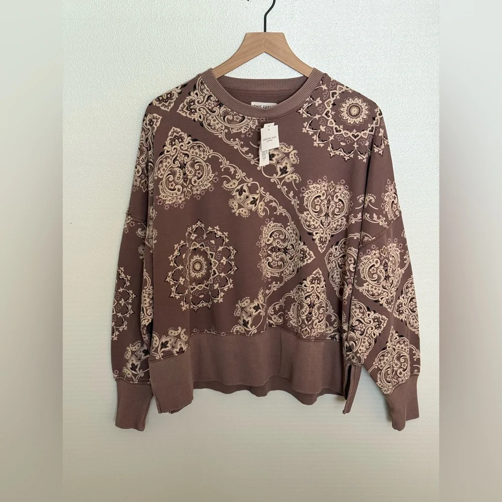 AMERICAN EAGLE AE Big Hug Crew Neck Sweatshirt - Picture 3 of 10